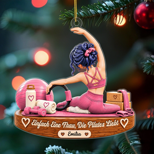 Einfach_Ein_M_dchen_Das_Pilates_Liebt_ _Personalisiertes_Geschenk_Acryl Anh_nger_F_r_Pilates Liebhaberinnen1