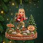 Ein_M_dchen_Das_Wandern_Liebt_ _Personalisiertes_Geschenk_Acryl_Christbaumschmuck_F_r_T_chter_Und_Enkelinnen