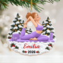 Yoga Frau_Mit_Verschneiten_Weihnachtsb_umen_ _Personalisiertes_Geschenk_Acryl Ornament_F_r_Yoga Liebhaber3
